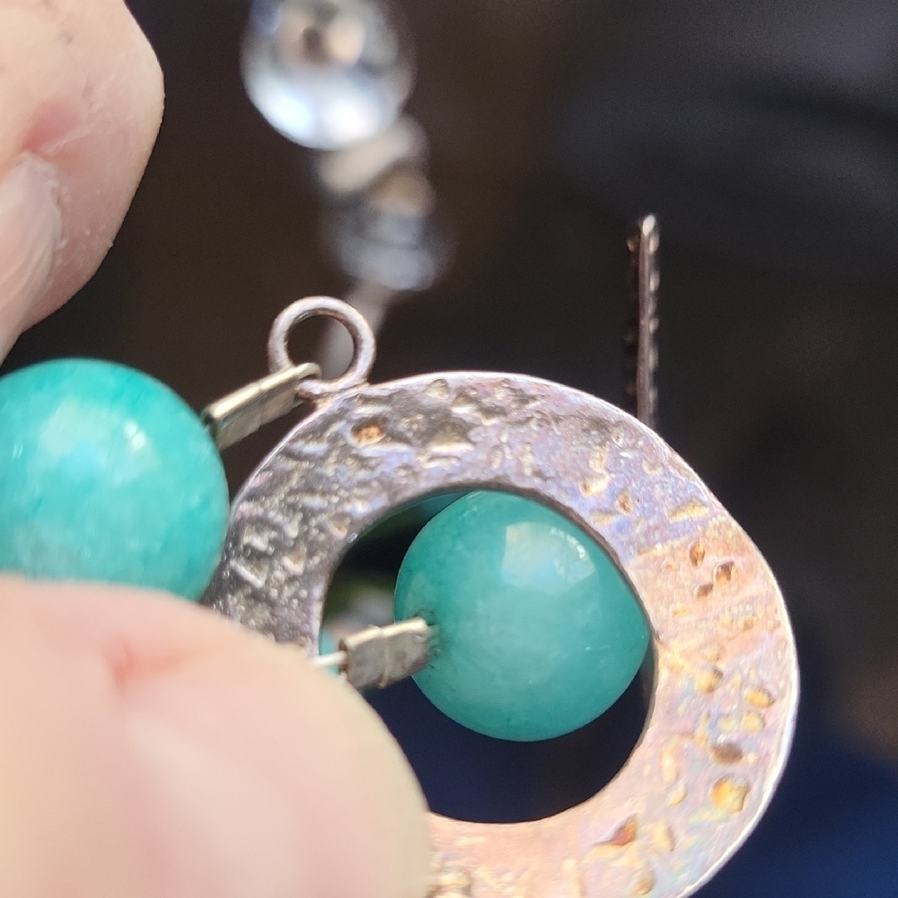 Green and Blue Beaded Necklace - Picture 4 of 4